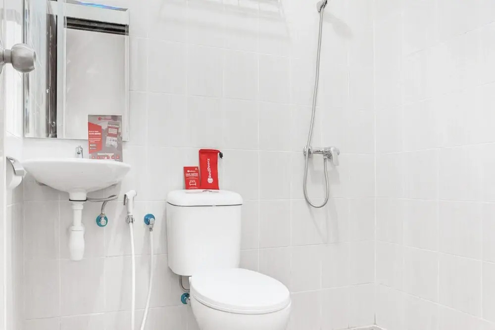 Сурабая: Reddoorz Near Universitas Surabaya
