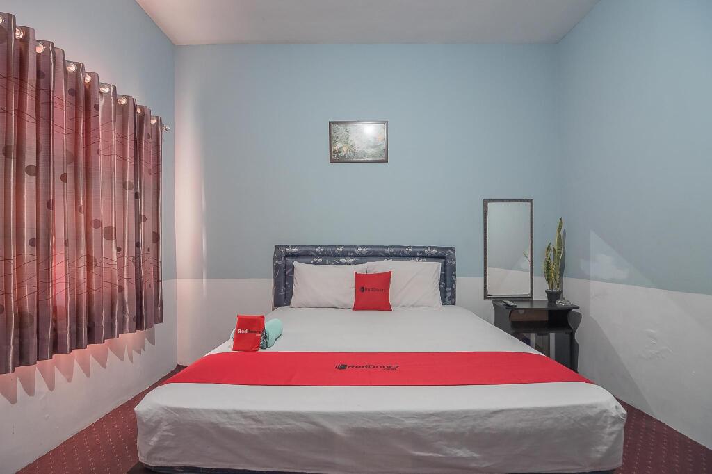 RedDoorz near Happy Farm Ciwidey — фото 1