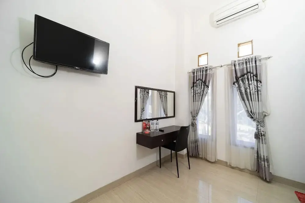 Макассар: RedDoorz near Makassar Town Square 2