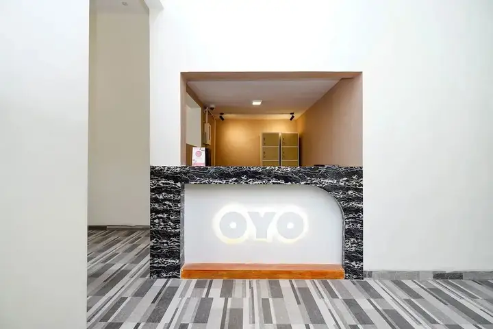 Семаранг: Oyo Flagship 2124 Kars Inn Semarang