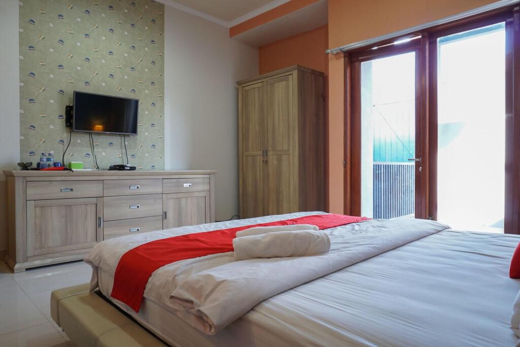 Джакарта: Residences by RedDoorz near Kemang Square