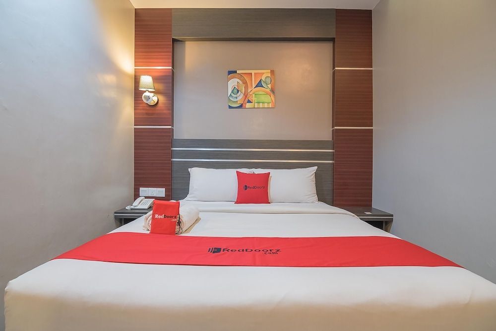 Батам: RedDoorz Premium near Harbour Bay Mall Batam 2