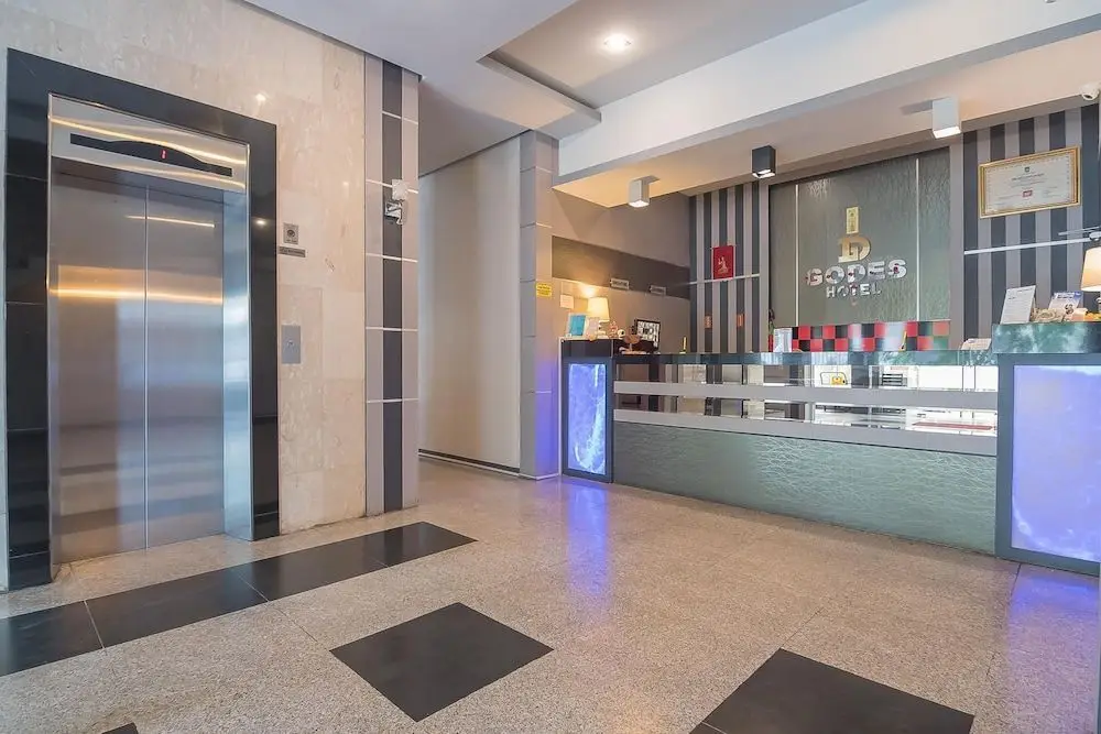 Батам: RedDoorz Premium near Harbour Bay Mall Batam 2