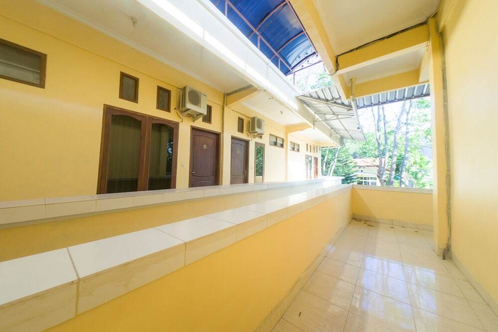 Купанг: RedDoorz near Nusa Cendana University