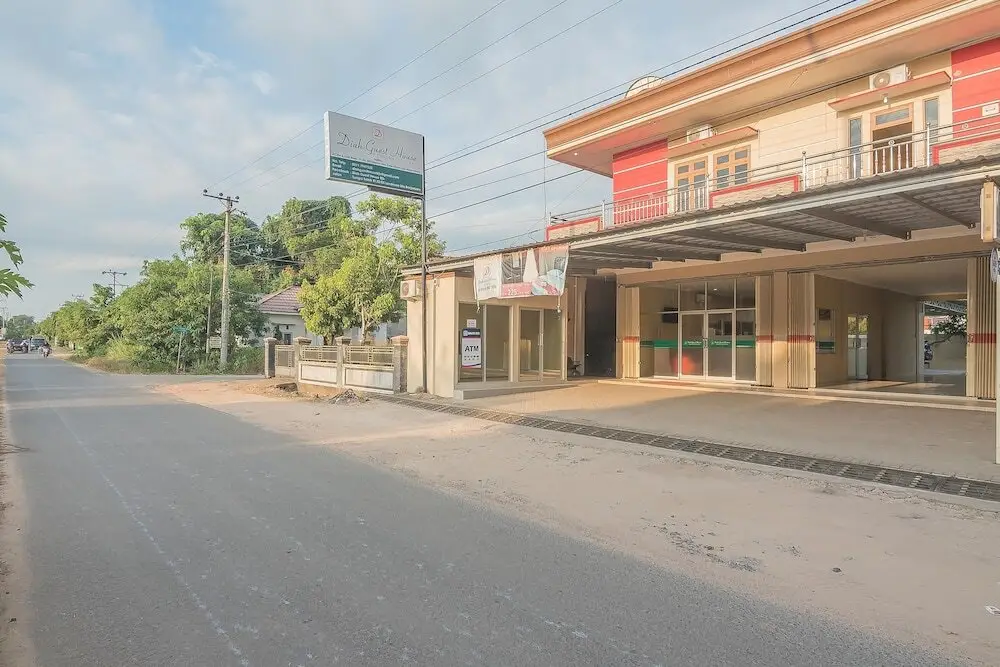 Банджанбару: RedDoorz Plus near Syamsudin Noor Airport 3