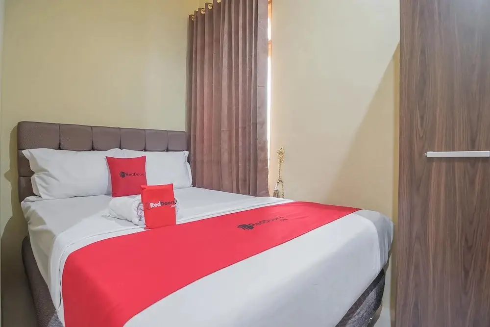 Банджанбару: RedDoorz Plus near Syamsudin Noor Airport 3