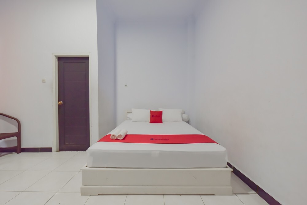 Таракан: RedDoorz Syariah near Ramayana Mall Tarakan