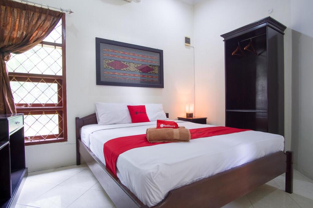 Тернате: RedDoorz Syariah near Ngade Lake