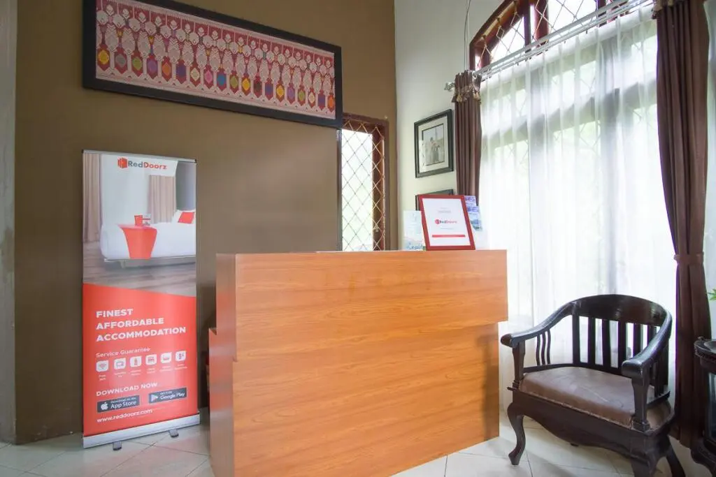 Тернате: RedDoorz Syariah near Ngade Lake