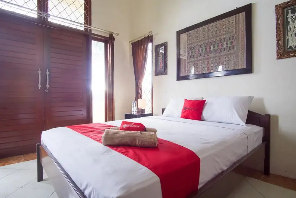 Тернате: RedDoorz Syariah near Ngade Lake