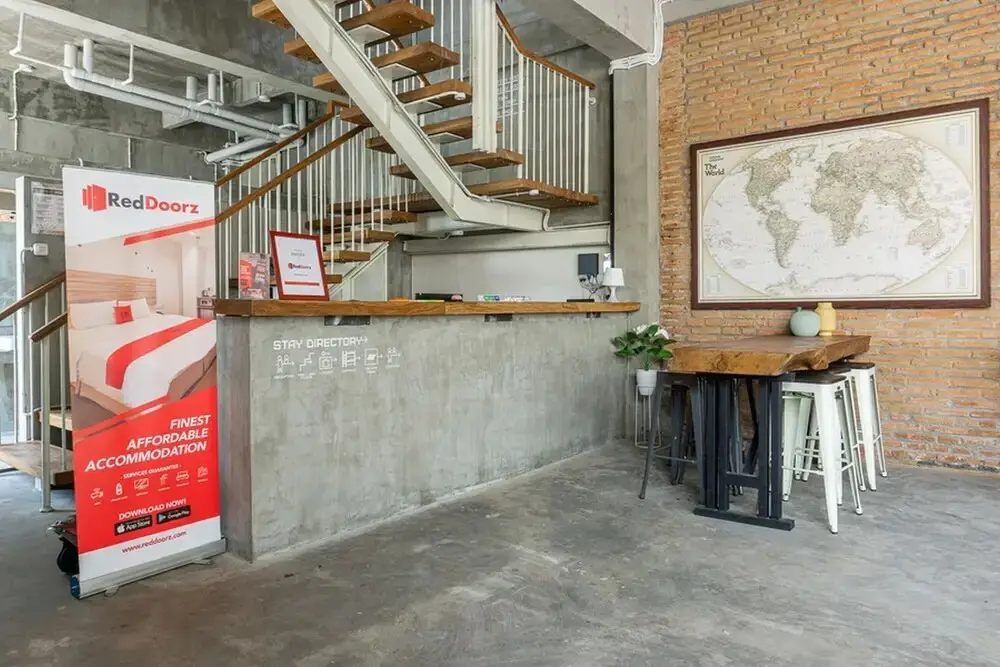 Маланг: RedDoorz Hostel near Malang Train Station 2