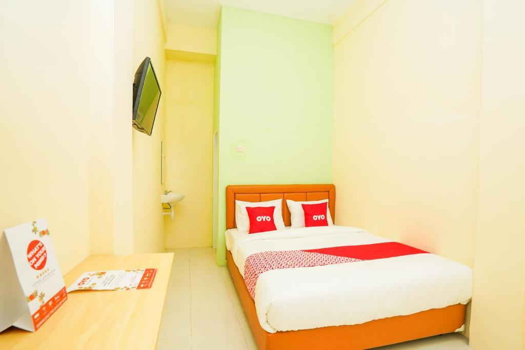 Сурабая: OYO 1367 Banuwa Residence Syariah