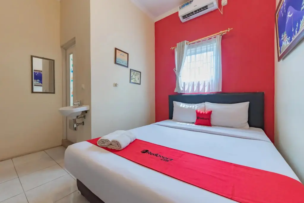Гарут: OYO 1370 Sudirman Guesthouse Syariah