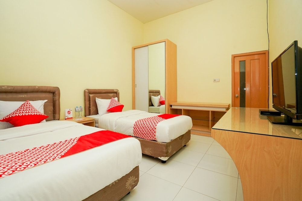 Сурабая: OYO 1857 Wonoboyo Residence Near RSU Katholik Surabaya Kota Surabaya