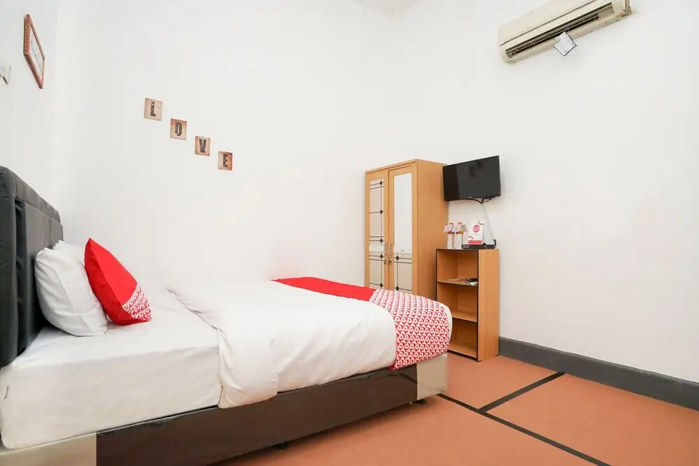 Проболинго: Oyo 1482 Brak Guest House