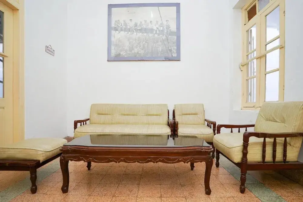 Проболинго: Oyo 1482 Brak Guest House