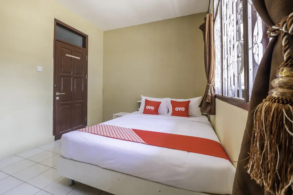 Чиребон: Super OYO 1568 Stasiun Ka Cirebon Guest House