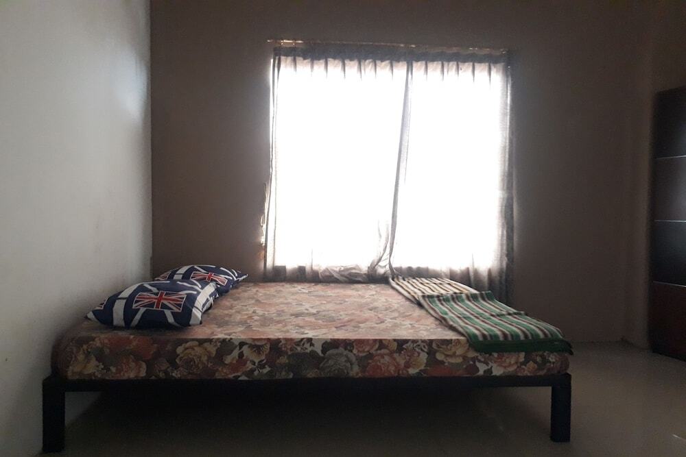 Букиттинги: Oyo 1816 J-Syariah Residence