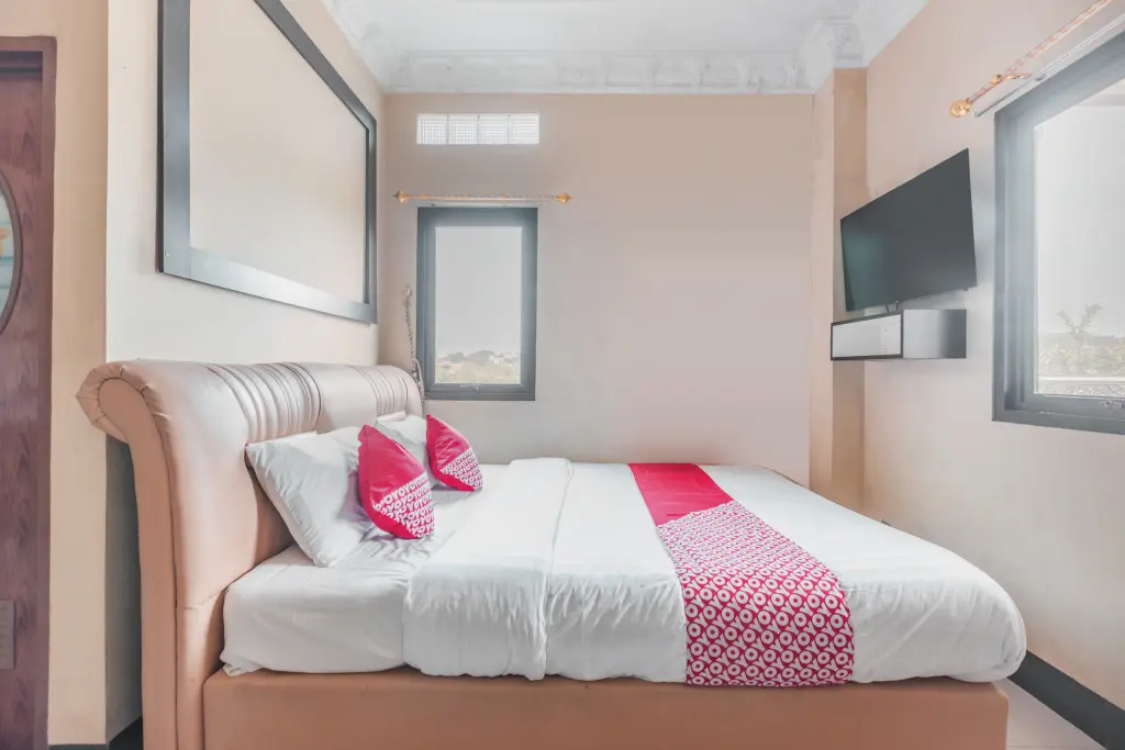 Чибинонг: SUPER OYO 1640 Fallinda Hotel