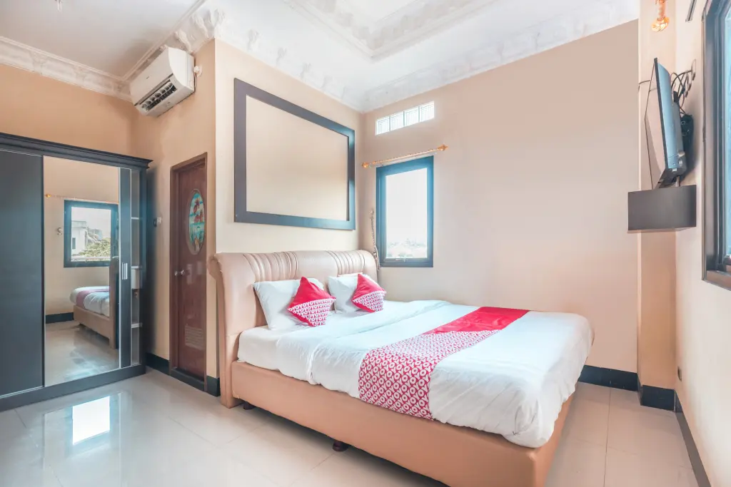 Чибинонг: SUPER OYO 1640 Fallinda Hotel