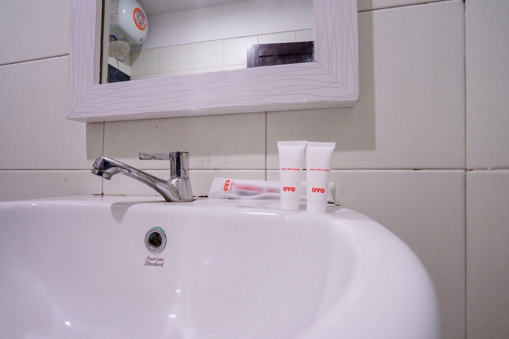 Пангкалпинанг: Capital O 2102 Grand Mutiara Hotel
