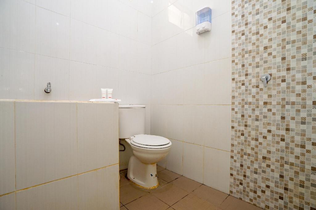 Палембанг: SUPER OYO 1868 Penginapan Sekip