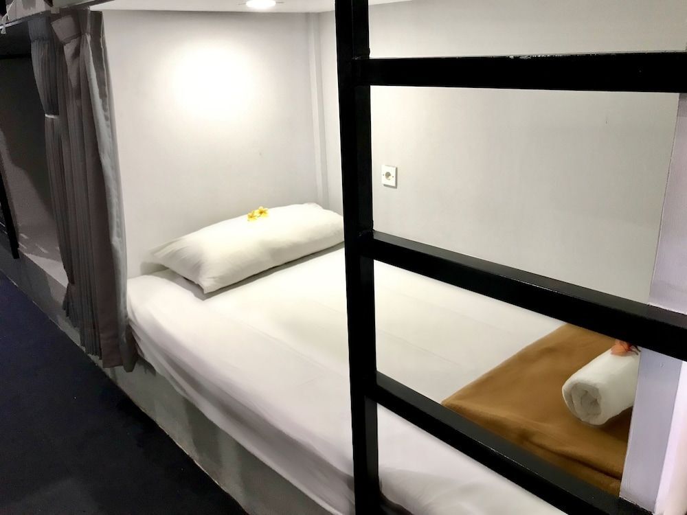 Кута: Hotel Sunset Capsule Hostel