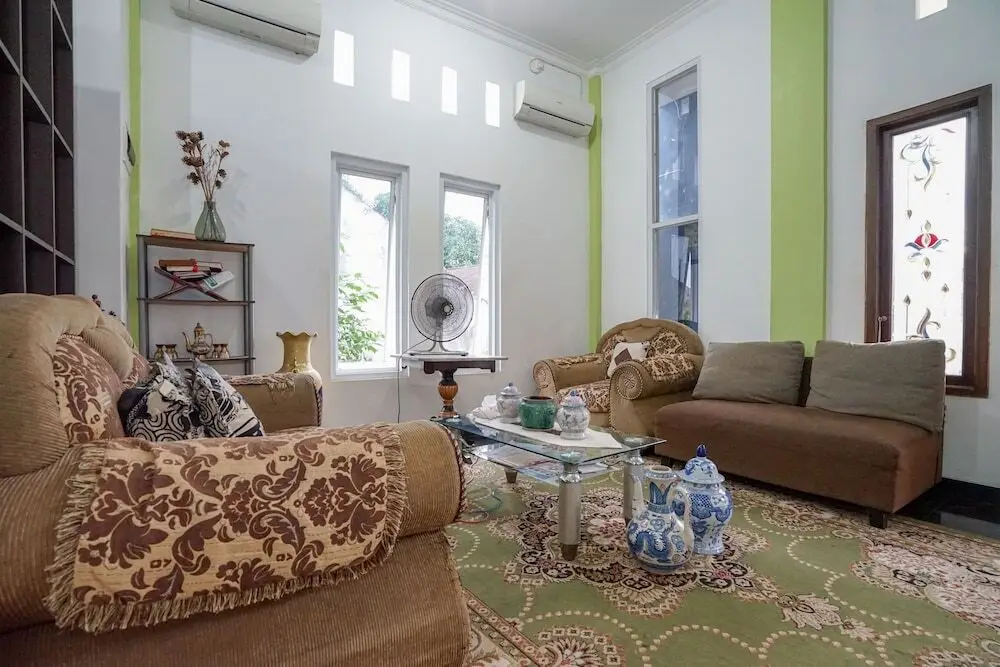 Палембанг: OYO 2036 Afifah Homestay Syariah