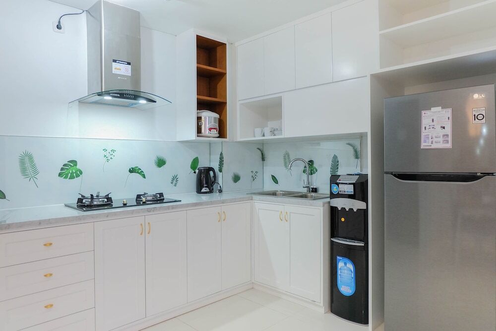 Джакарта: The Good And Modern 2br Lexington Apartment