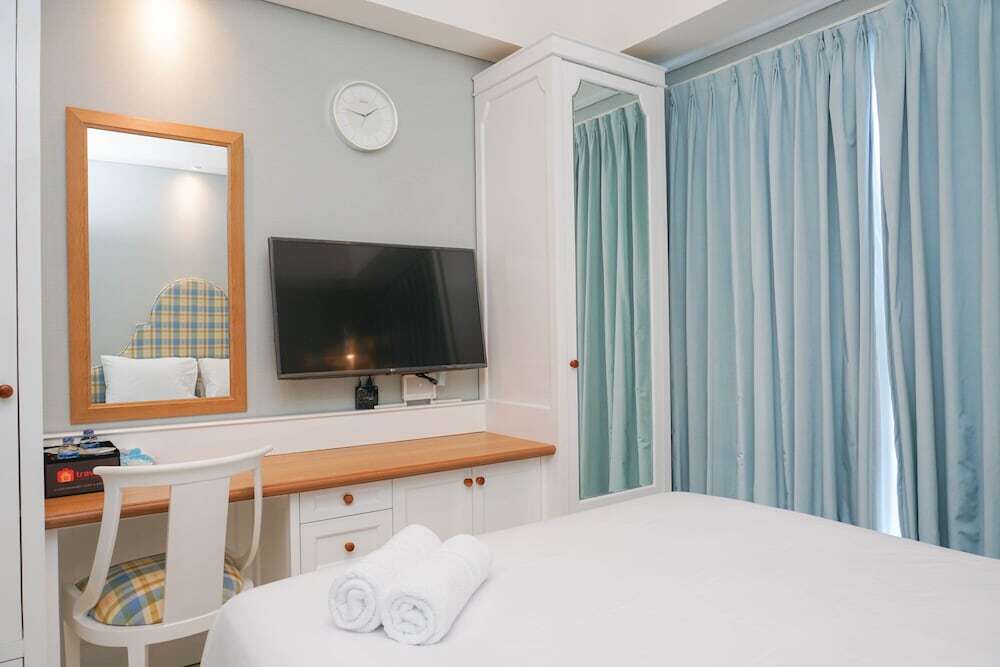Comfy Studio at Puri Mansion Apartment — фото 1