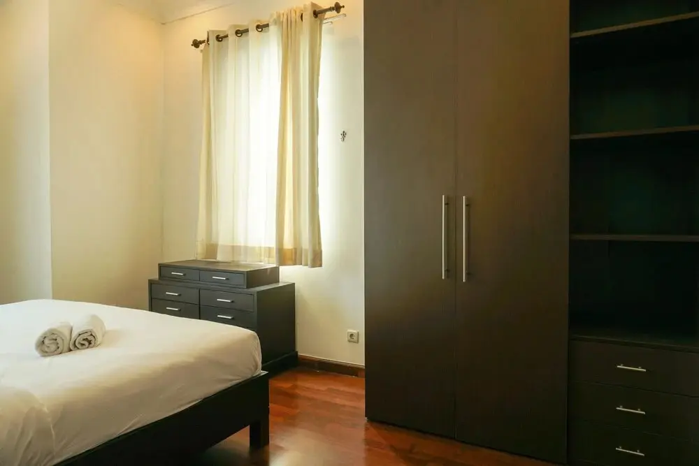 Джакарта: The Classic 2br Belleza Apartment
