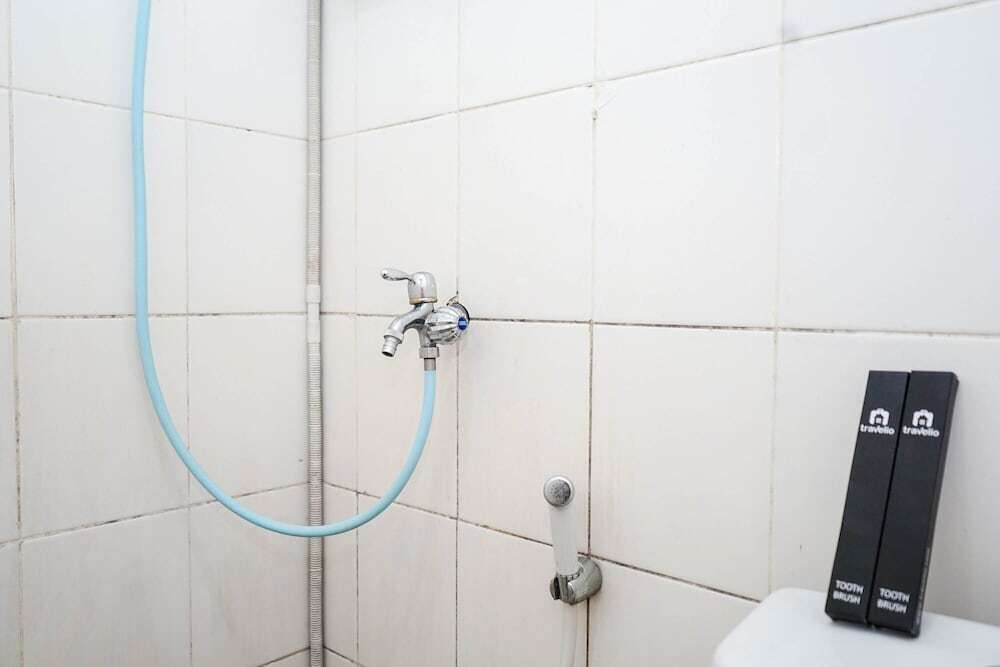 Джакарта: 2Br Apartment At Kalibata City Residence Near Shopping Mall