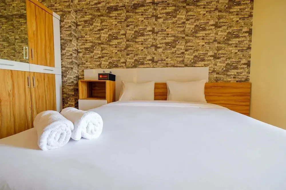 Джакарта: Minimalist and Comfy Studio at Pluit Sea View Apartment By Travelio