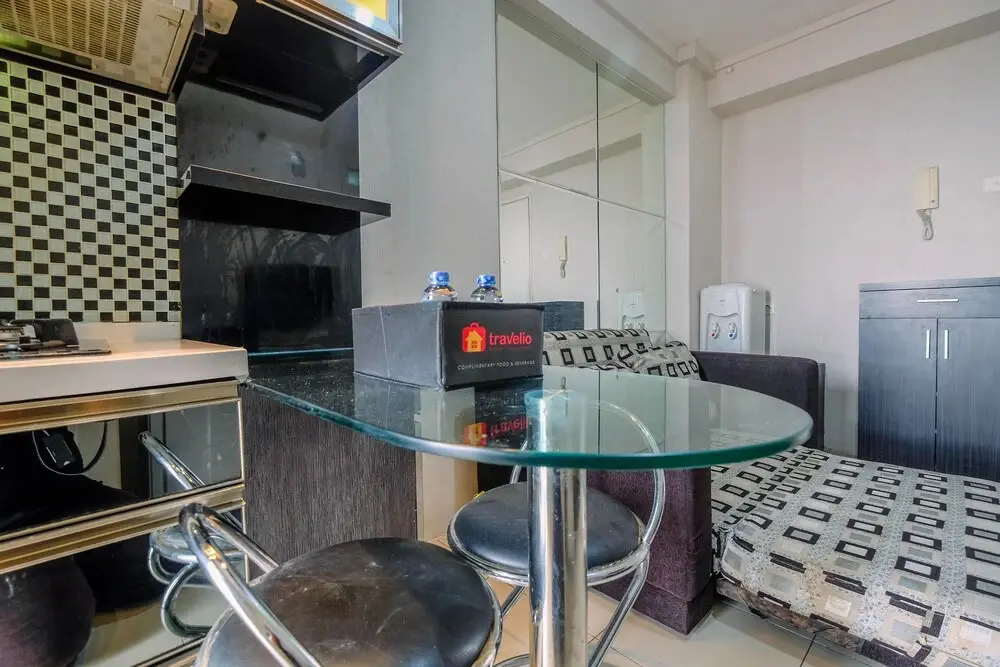 Джакарта: Contemporary 2br Apartment at Green Palace Kalibata