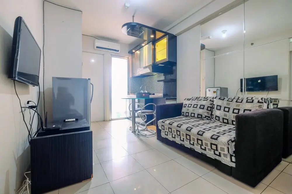 Джакарта: Contemporary 2br Apartment at Green Palace Kalibata