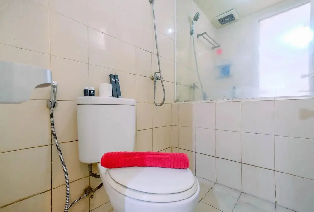 Джакарта: Contemporary 2br Apartment at Green Palace Kalibata