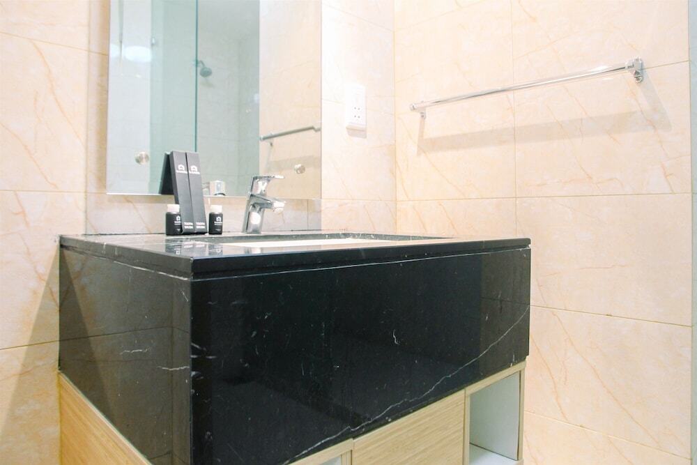 Джакарта: Spacious 2BR The Mansion Kemayoran Apartment