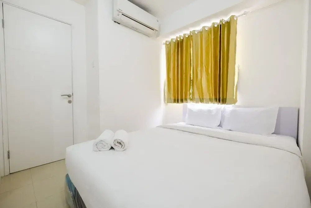 Джакарта: Simply Living 2BR at Bassura City Apartment