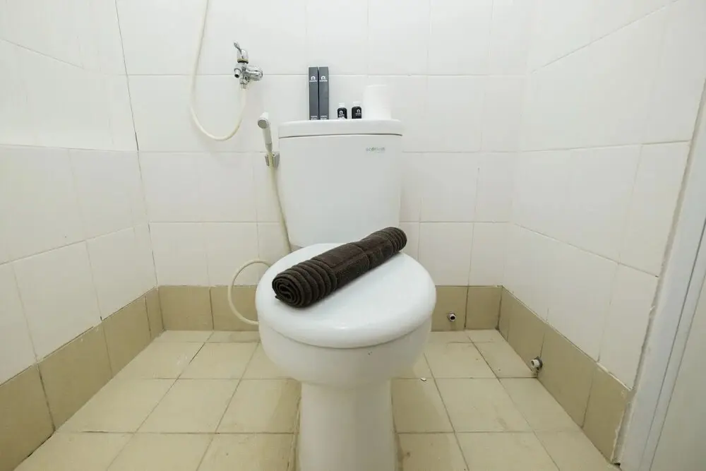 Джакарта: Simply Living 2BR at Bassura City Apartment
