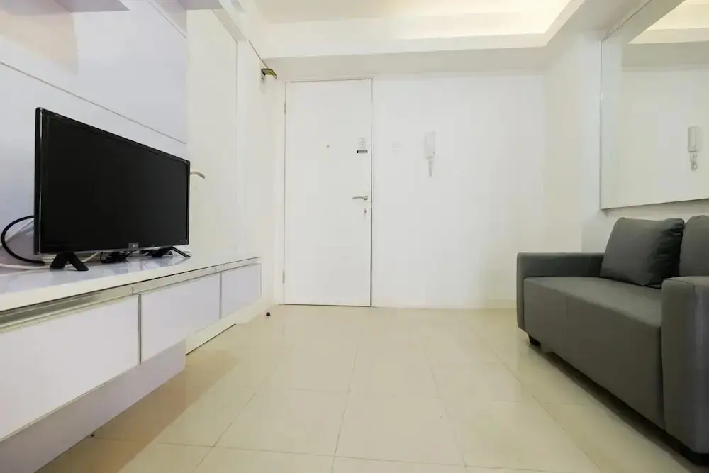 Джакарта: Simply Living 2BR at Bassura City Apartment