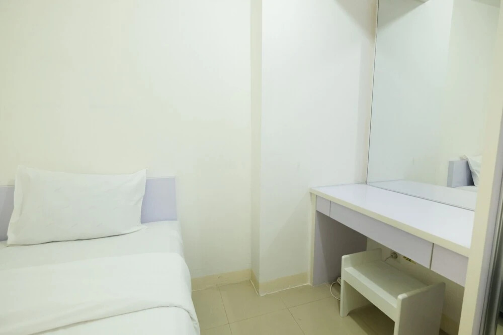 Джакарта: Simply Living 2BR at Bassura City Apartment