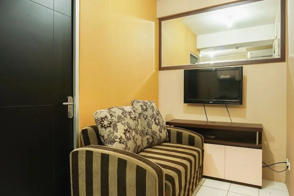 Джакарта: Cozy 2BR at Pancoran Riverside Apartment