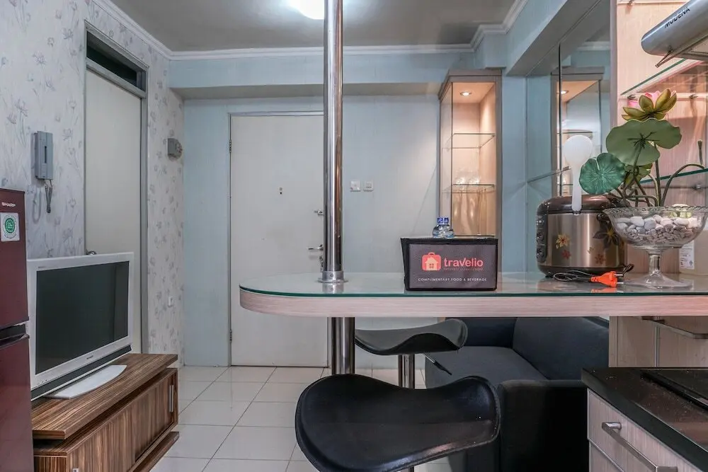 Джакарта: Minimalist Emerald 2br Apartment at Gading Nias Residences