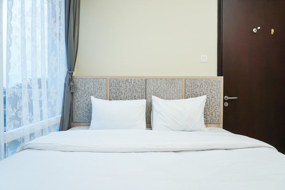 Джакарта: Best 1Br With Sofa Bed Puri Mansion Apartment