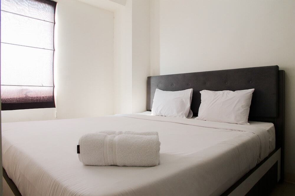 Джакарта: Modern 3BR at Green Palace Kalibata City Apartment