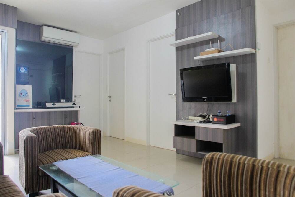 Джакарта: Modern 3BR at Green Palace Kalibata City Apartment
