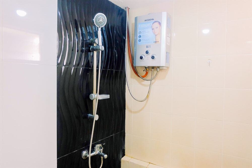Джакарта: Comfy 2BR at Green Palace Kalibata City Apartment near Shopping Mall