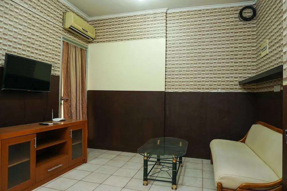 Джакарта: Affordable 2br Mediterania Gajah Mada Apartment