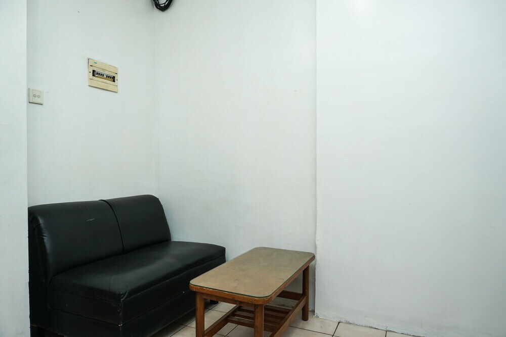 Джакарта: Affordable 1br Mediterania Gajah Mada Apartment