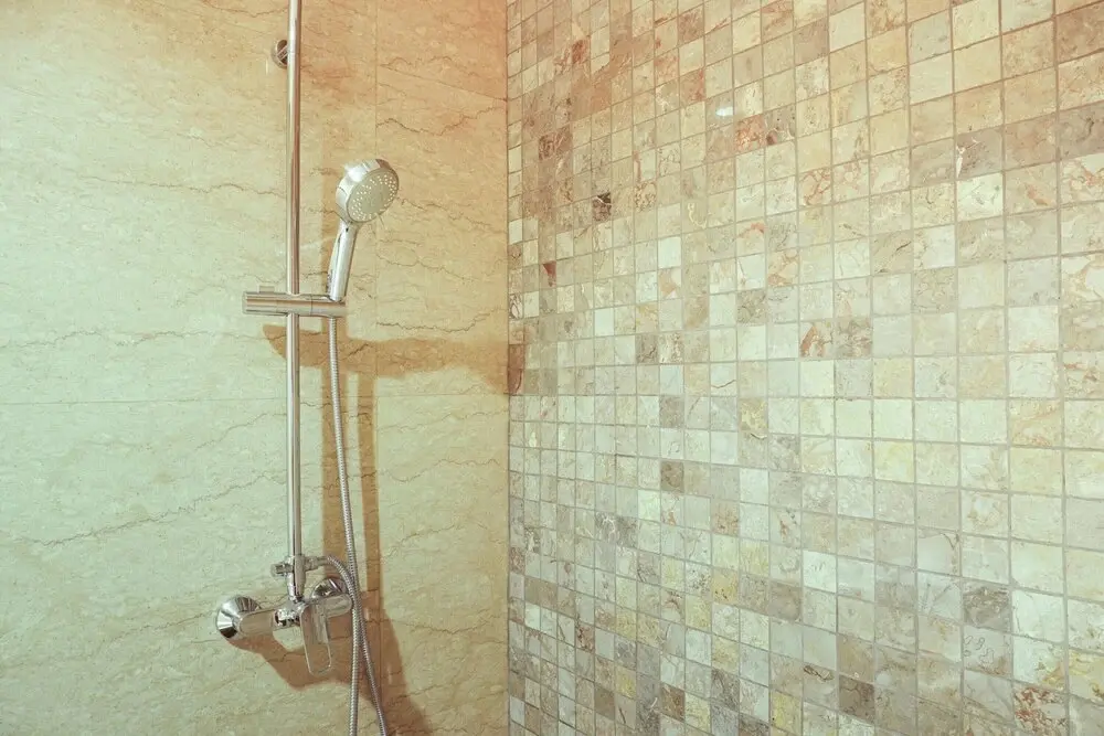 Джакарта: Elegant 1BR Veranda Residence @ Puri Apartment by Travelio